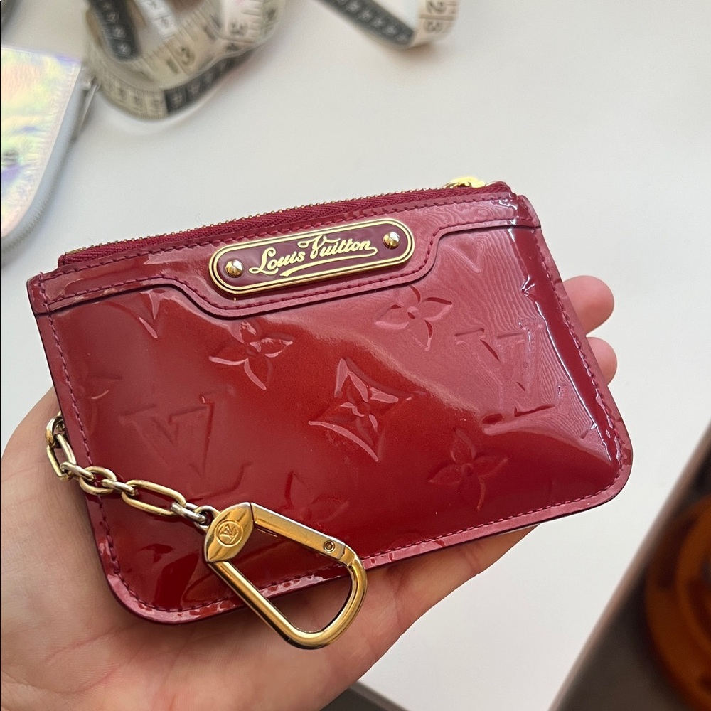 Louis Vuitton Cherry Red Patent Leather Pouch card holder keychain - Picture 4 of 8
